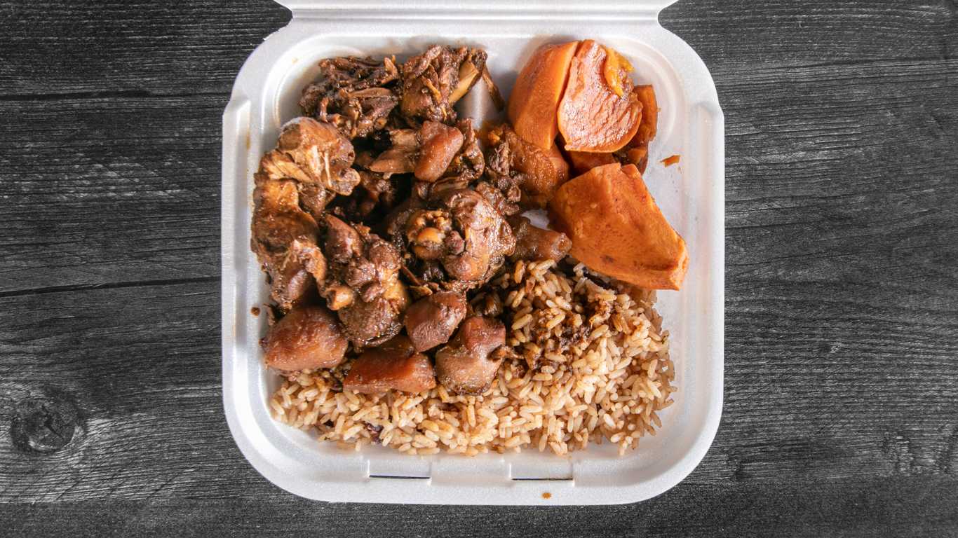 Brown stew chicken